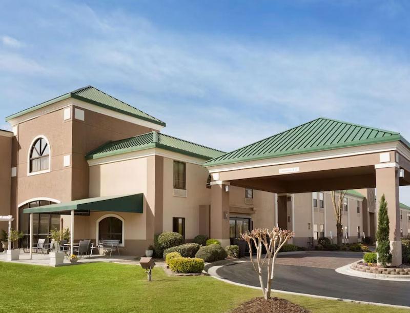 Spark By Hilton Spring Lake Fayetteville Buitenkant foto